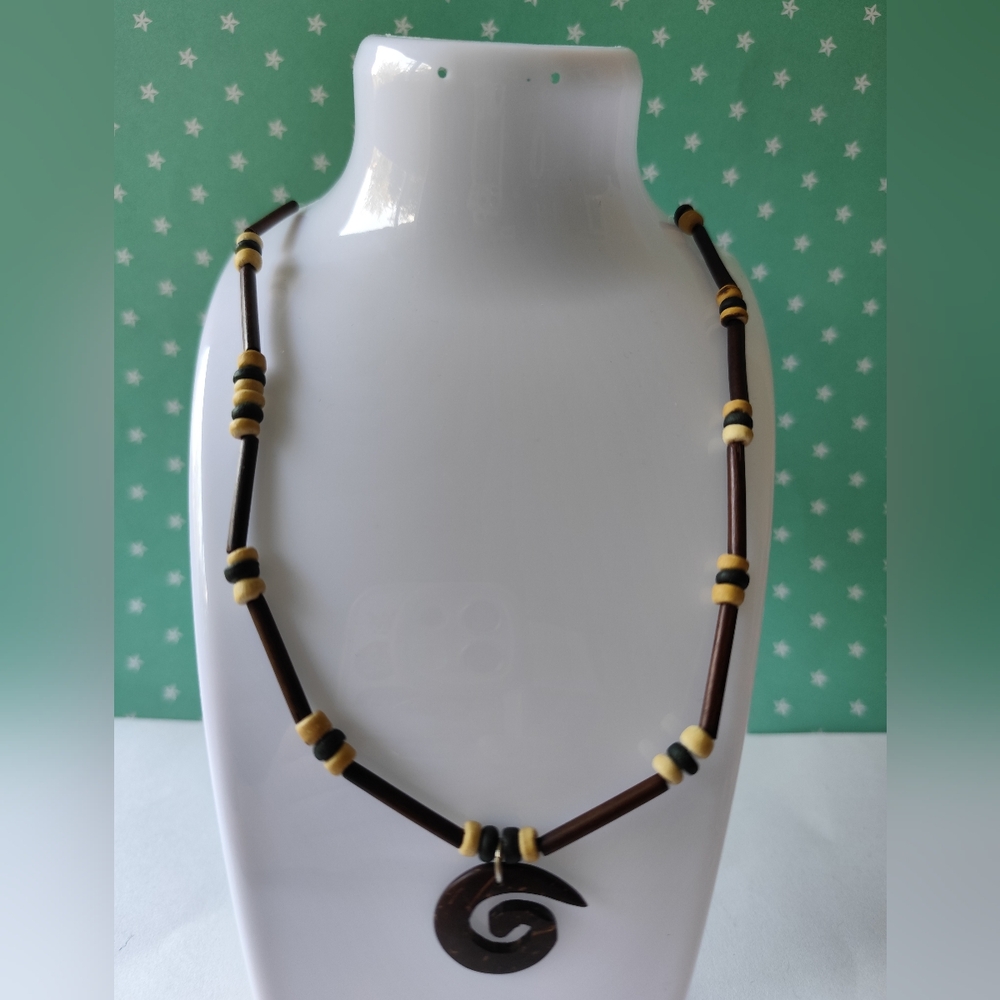 4/$20💥Coco Wooden Necklace